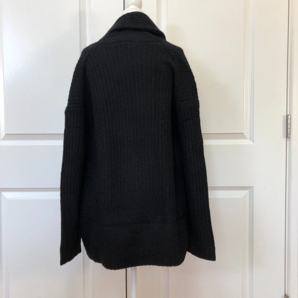 Black Cashmere Cardigan from 360 Cashmere - Picture 5 of 7